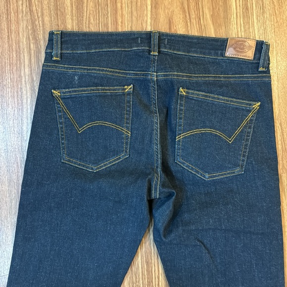 Woman’s Dickie Jeans - Picture 7 of 7